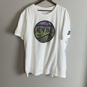 THE NIKE TEE Mens White EYBL Short Sleeve T Shirt Size 3XL Graphic Basketball